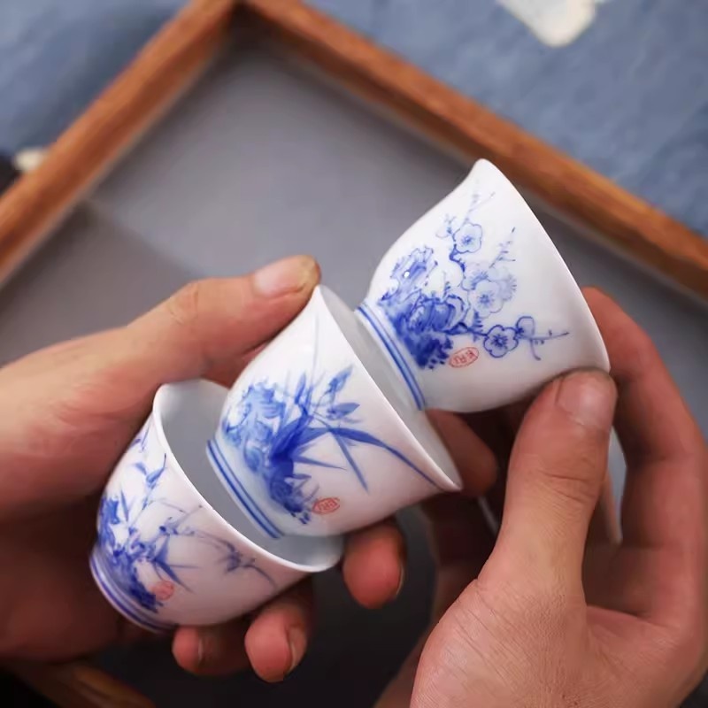 新功茶馆 高白瓷釉下手绘杯品茶单杯青花石绘彩个人杯60ml