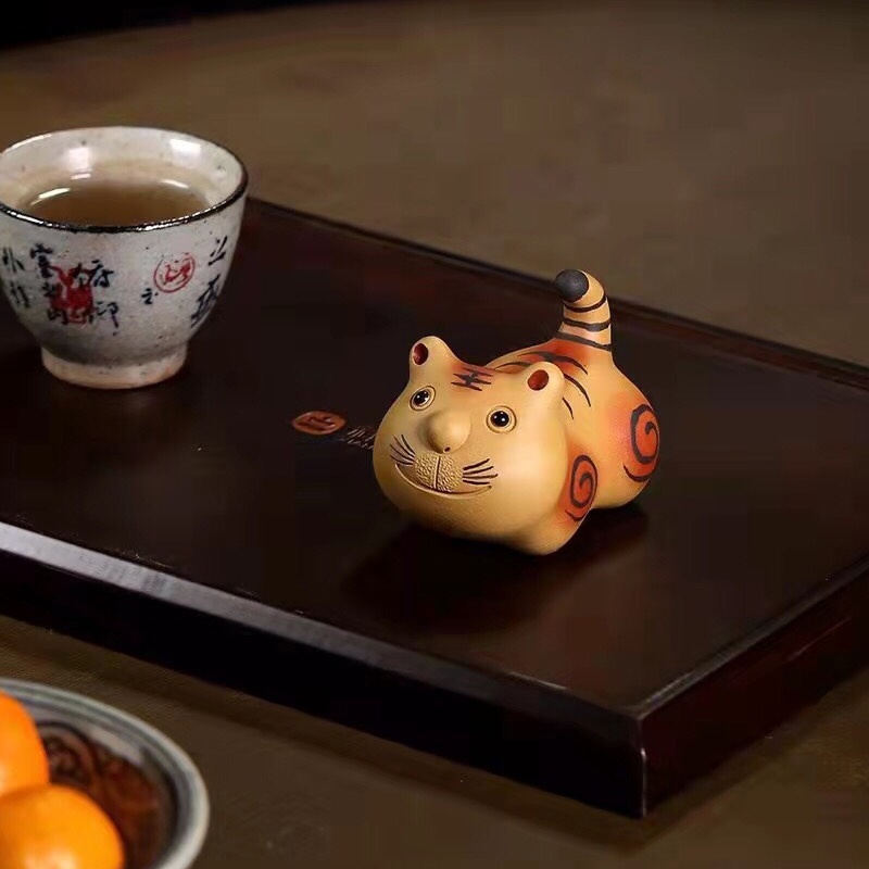 新功茶馆 十二生肖之虎精品紫砂茶宠雕塑摆件虎笔架茶玩可养