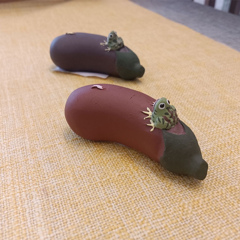 新功茶馆 喷水茄子紫砂茶宠工艺品茶玩雕塑摆件茄子