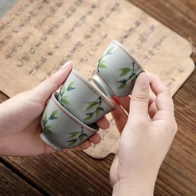 新功茶馆 手绘竹叶茶杯釉下彩日式复古陶瓷功夫闻香杯